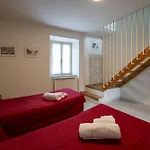 Apartament Tana Leone